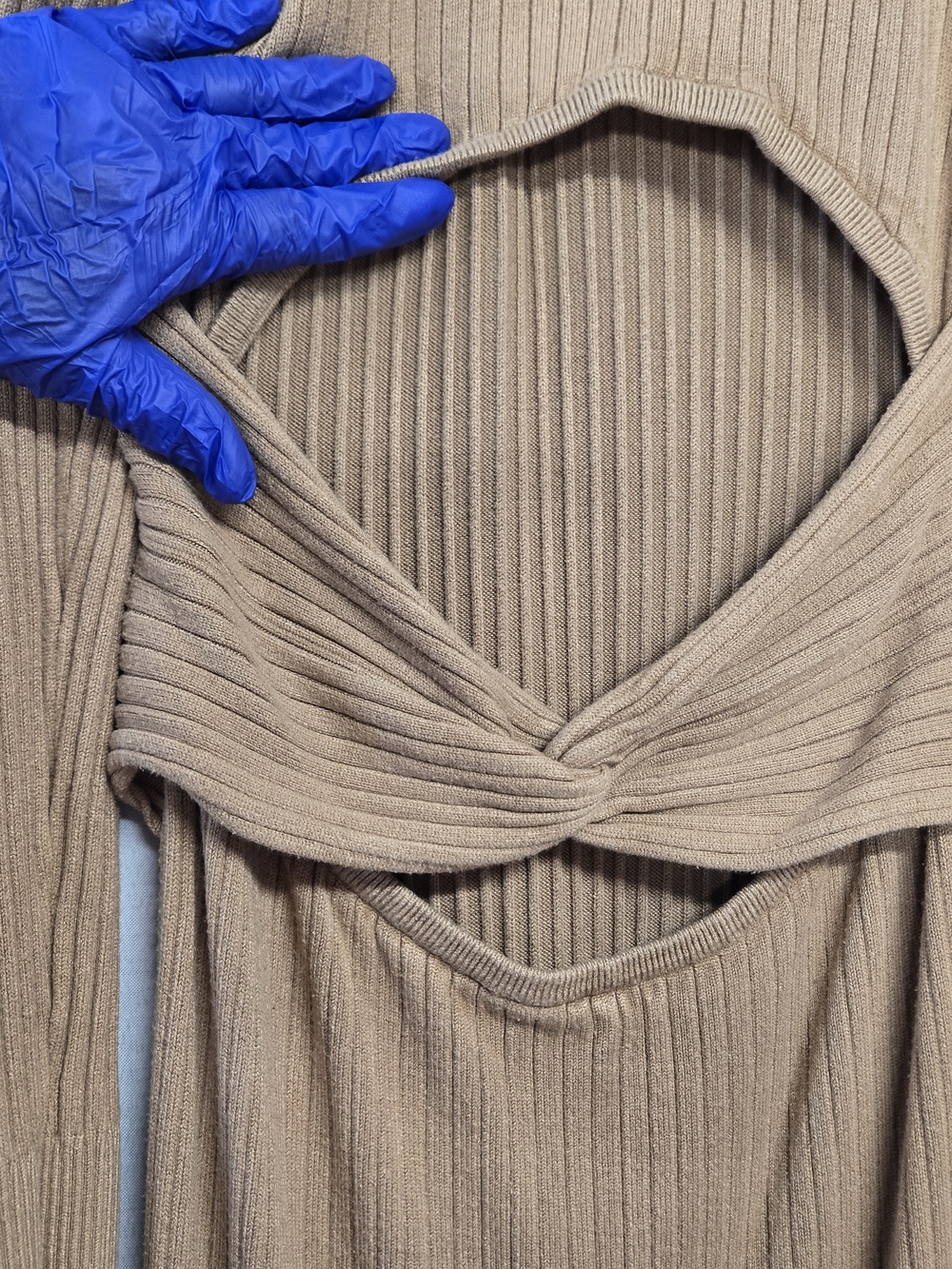 SOFIA JEANS BY SOFIA VERGARA  Ribbed Long Sleeve V-Neck Maxi Dress - Tan SIZE L - Picture 7 of 11